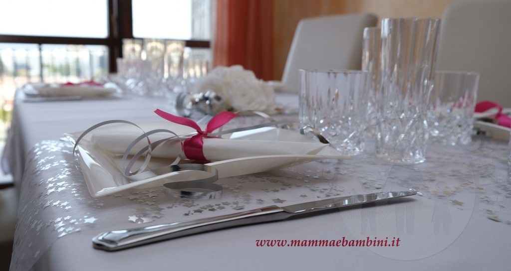 Tavola elegante per compleanno 2 tavola laterale compleanno elegante