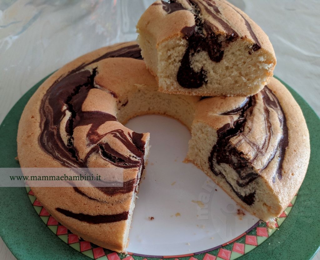 Ricetta ciambellone bicolore 3 ciambellone bicolore fetta tagliata