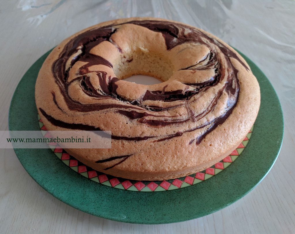 ciambellone bicolore ricetta