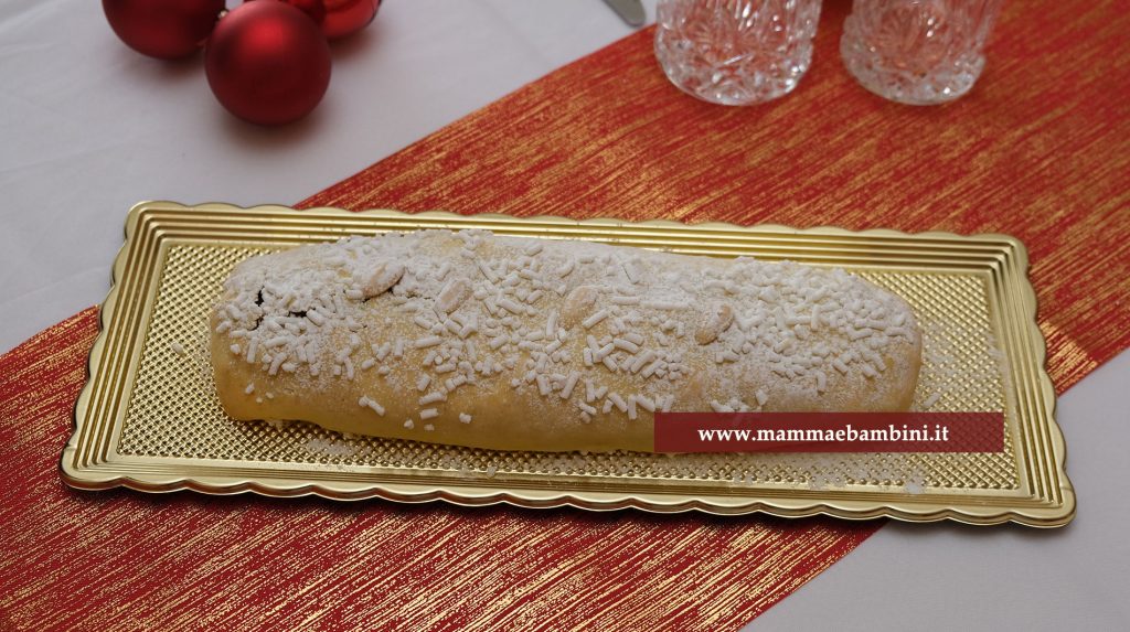Idee decorazioni sulla tavola a Natale 2 dolci natalizi torciglione