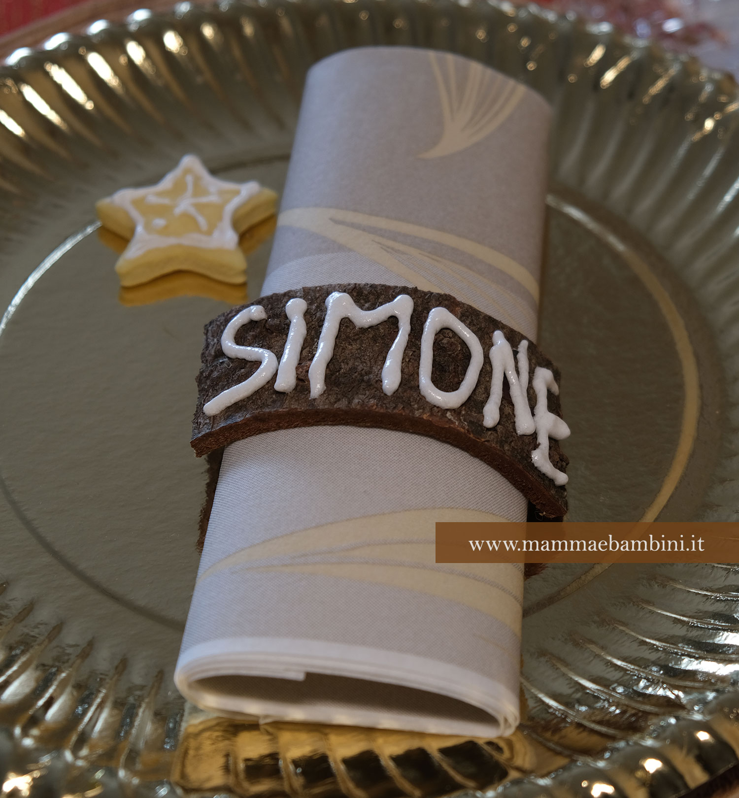 Set di 3 decorazioni per la tavola del Mardi Gras in legno, con