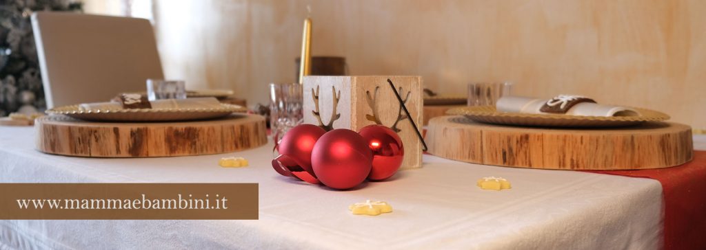 Decorazioni rustiche sulla tavola a Natale 1 tavola natale rustica