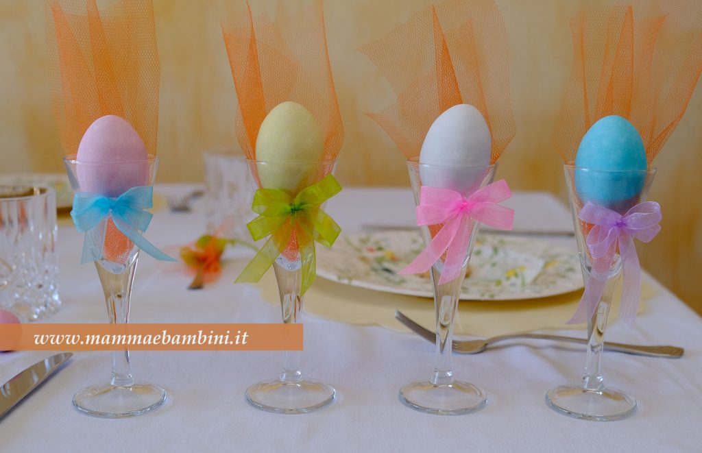 Lavoretti con ovetti e tulle a Pasqua 2 decorazioni tavola pasqua ovetti