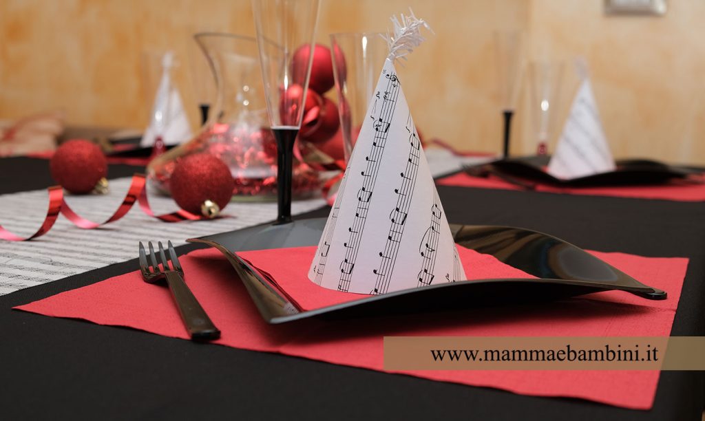 Idee per tavola veglione San Silvestro 1 tavola veglione san silvestro rosso nero