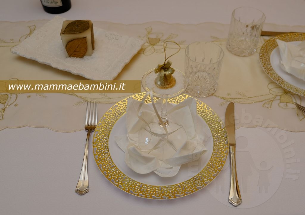 Decorazione tavola 24 dicembre 1 come apparecchiare tavola elegante