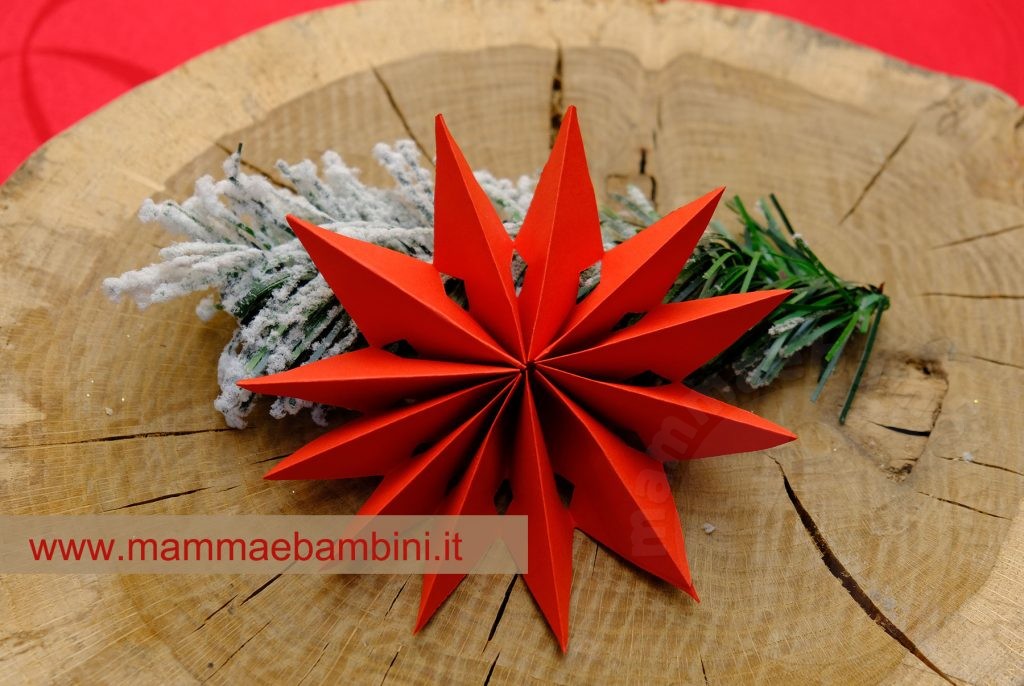 Decorazione natalizia stella di carta 2 decorazione stella di carta natale
