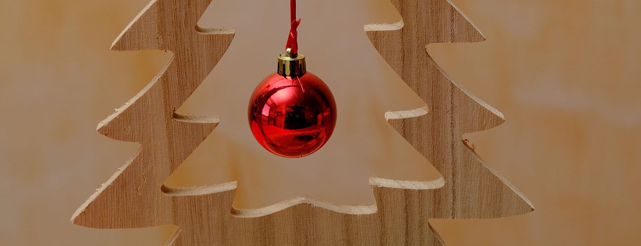 Oggetti in legno per decorazioni natalizie - Mamma e Bambini