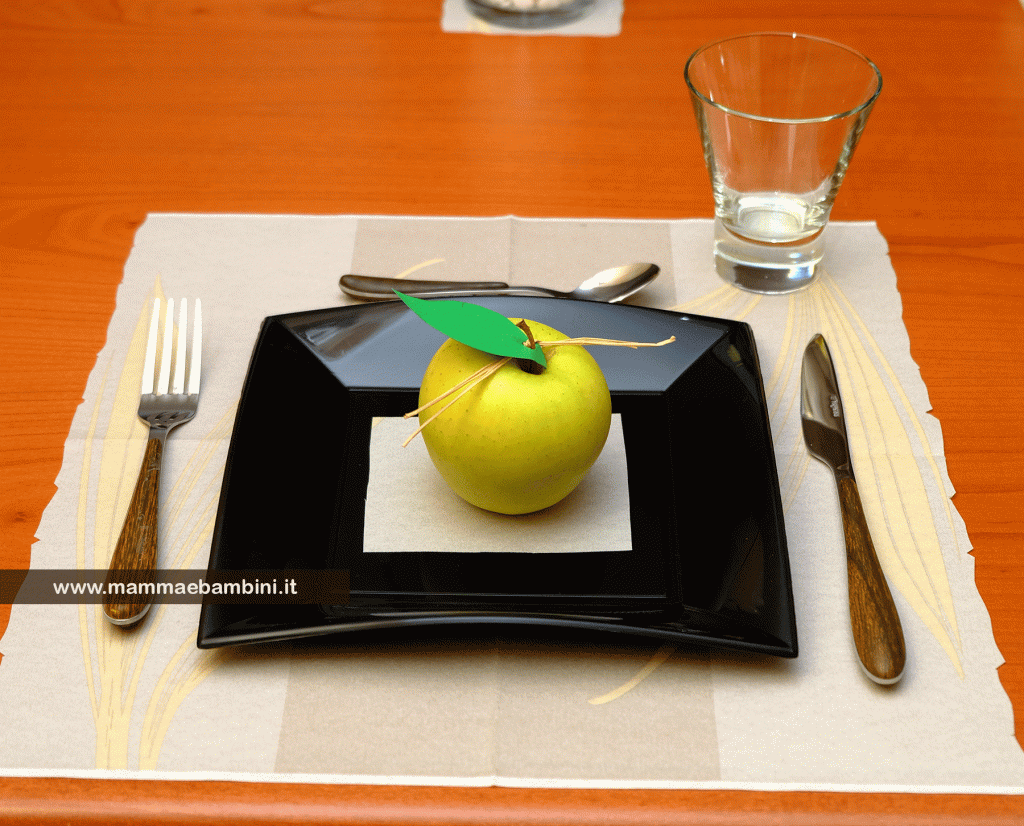 Tavola decorata con mele 2 composizioni tavola mele