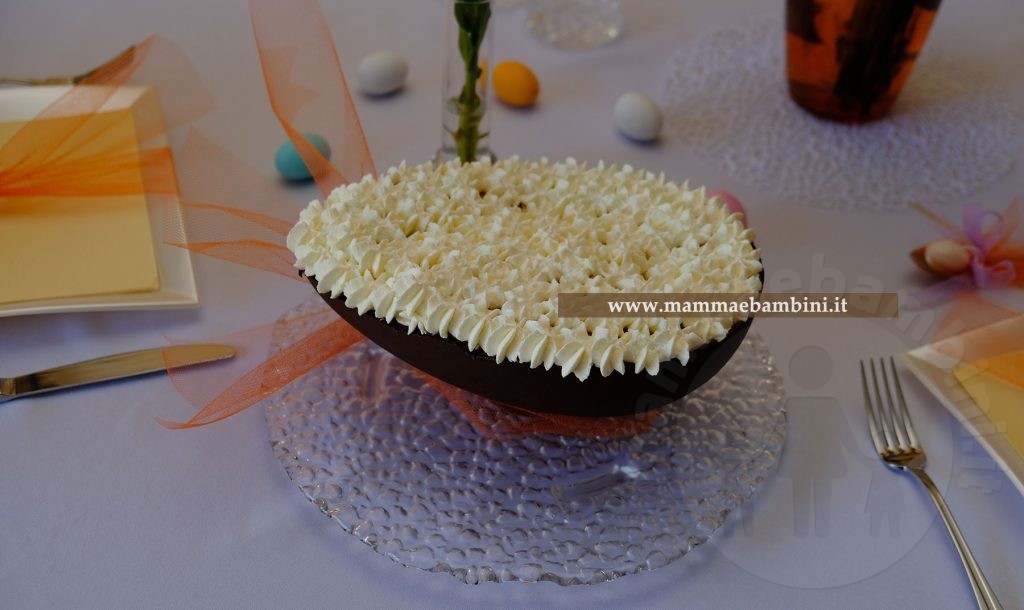Uovo di Pasqua ripieno di tiramisu' 4 dolci per pasqua tiramisu