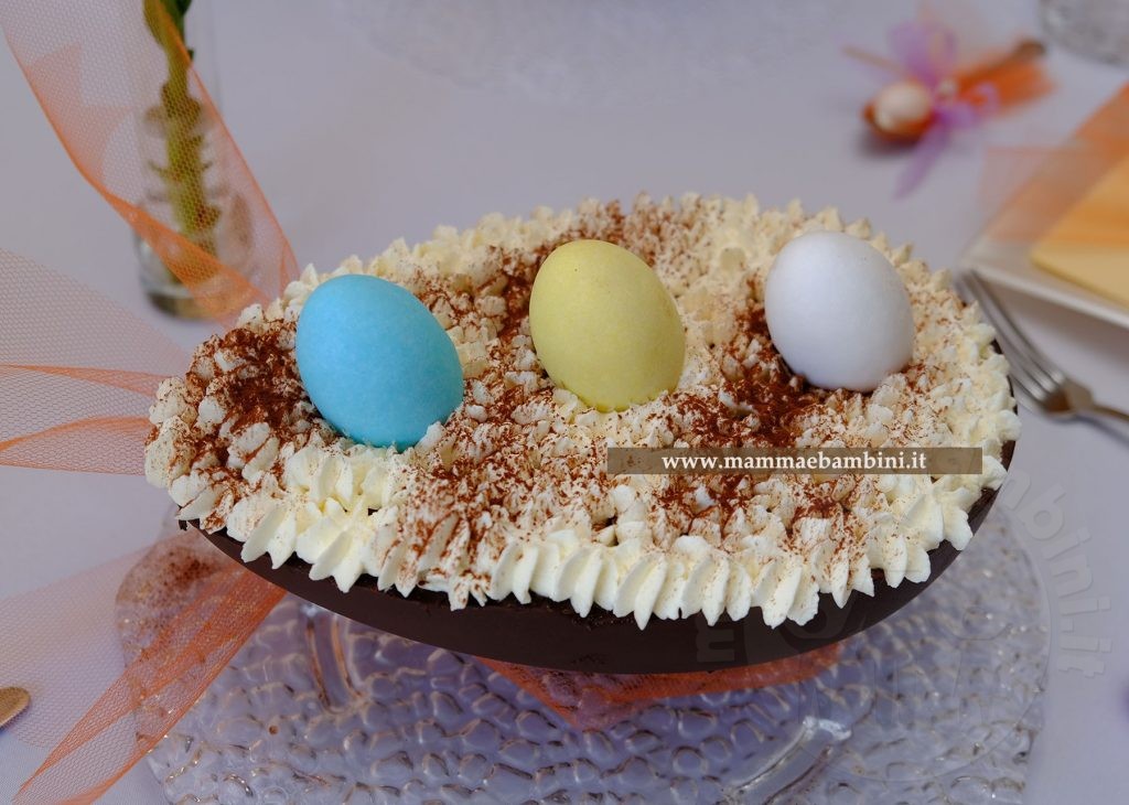 Uovo di Pasqua ripieno di tiramisu' 3 tiramisu uovo pasqua