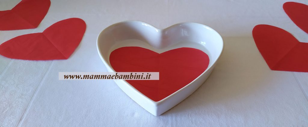 San Valentino centrotavola con stampo dolci 4 stampo cuore centrotavola