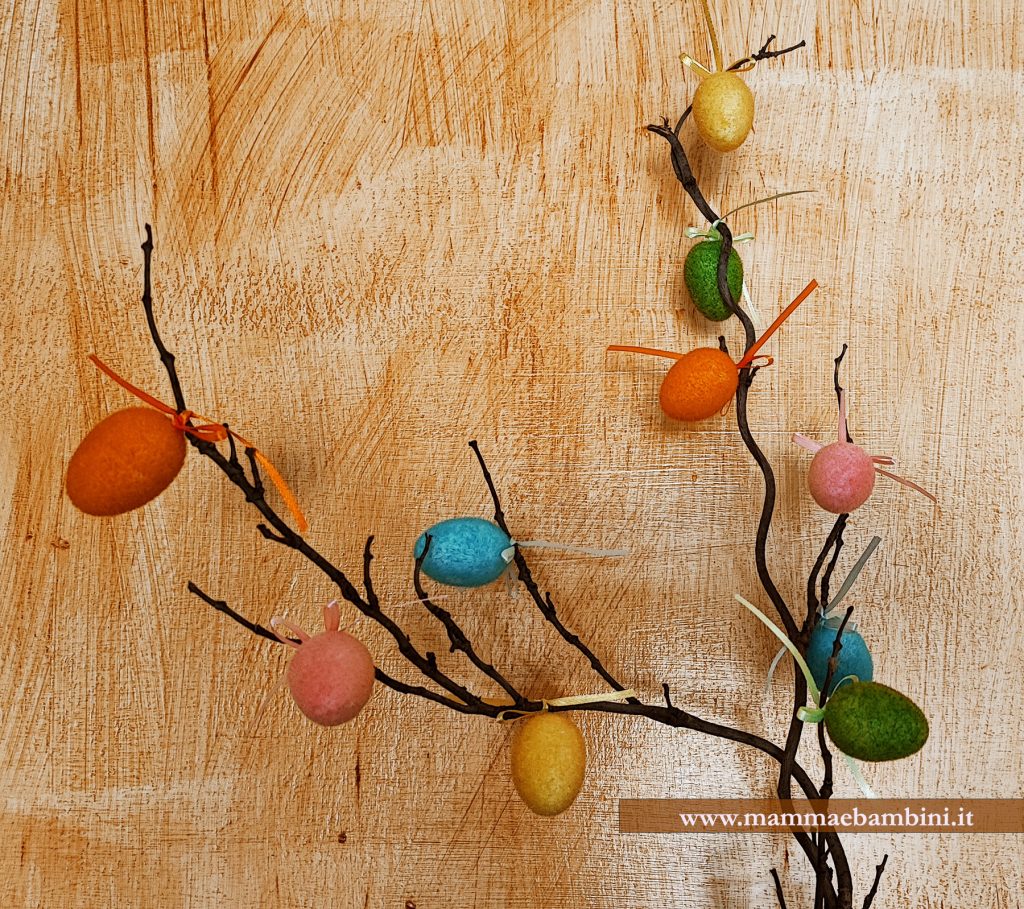 Decorazione albero di Pasqua 1 albero pasqua uova colorate