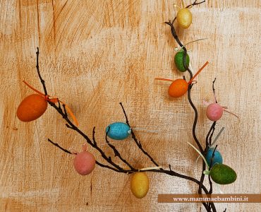 albero pasqua uova colorate