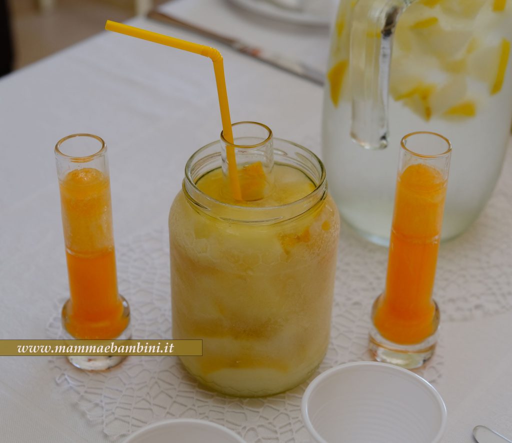 Decorazioni tavola in estate con limoni e ghiaccio 3 decorazioni tavola in estate