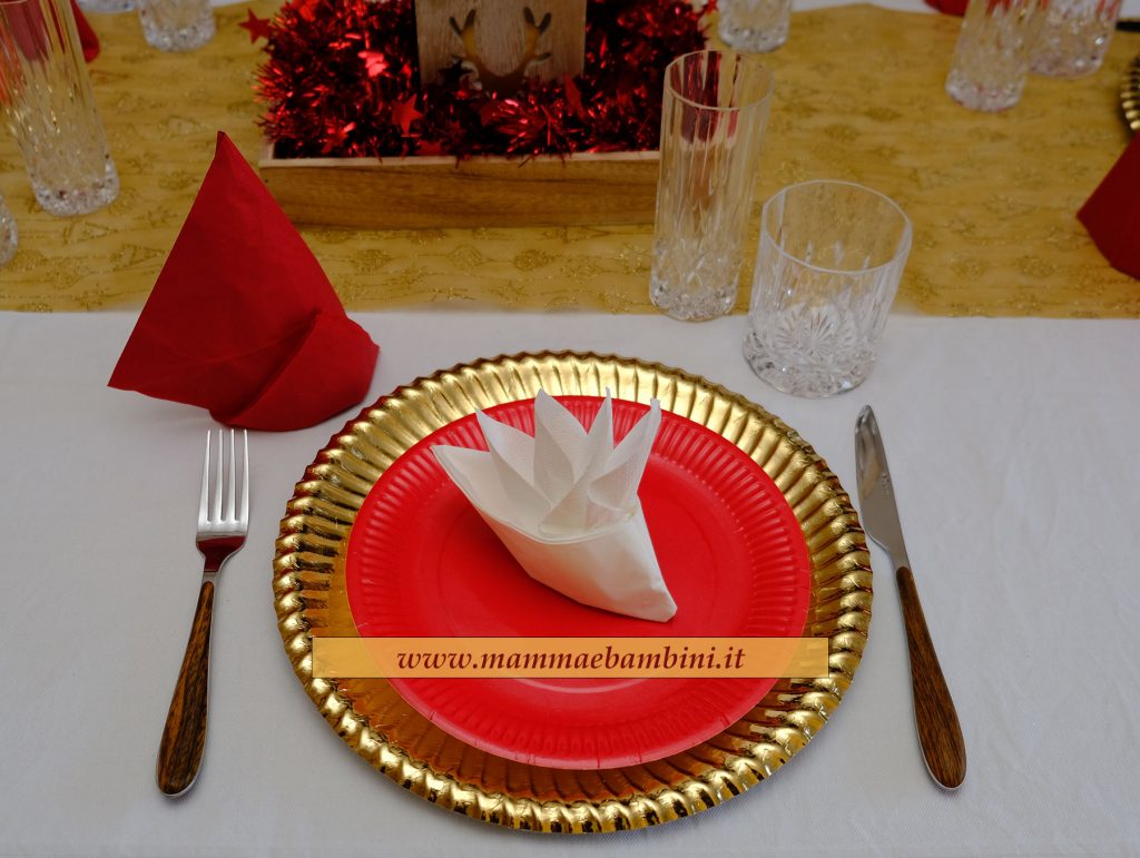 Tavola Natale: centrotavola e tovaglioli 1 tavola natale tovaglioli 2