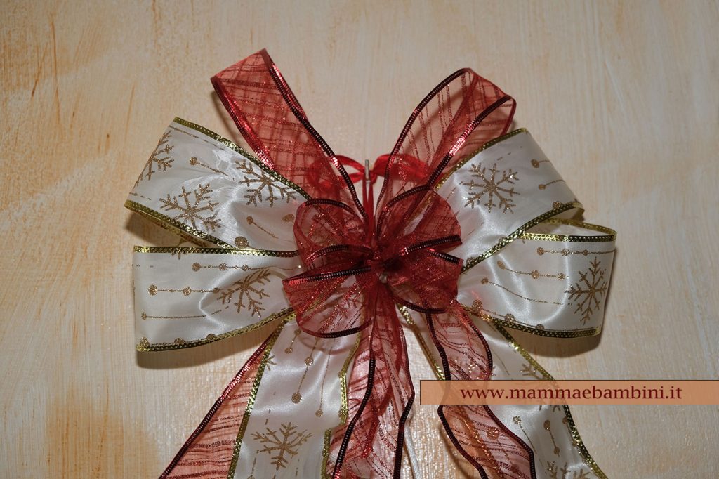 Decorazioni natalizie da appendere con pigne 3 decorazioni natalizie da appendere