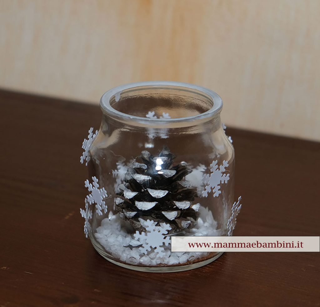 Decorazione con vasetto e pignette 3 segnaposto pigna