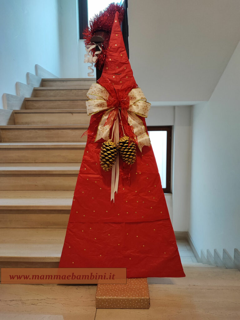 Albero natalizio decorazione con cartone 1 addobbo albero natale