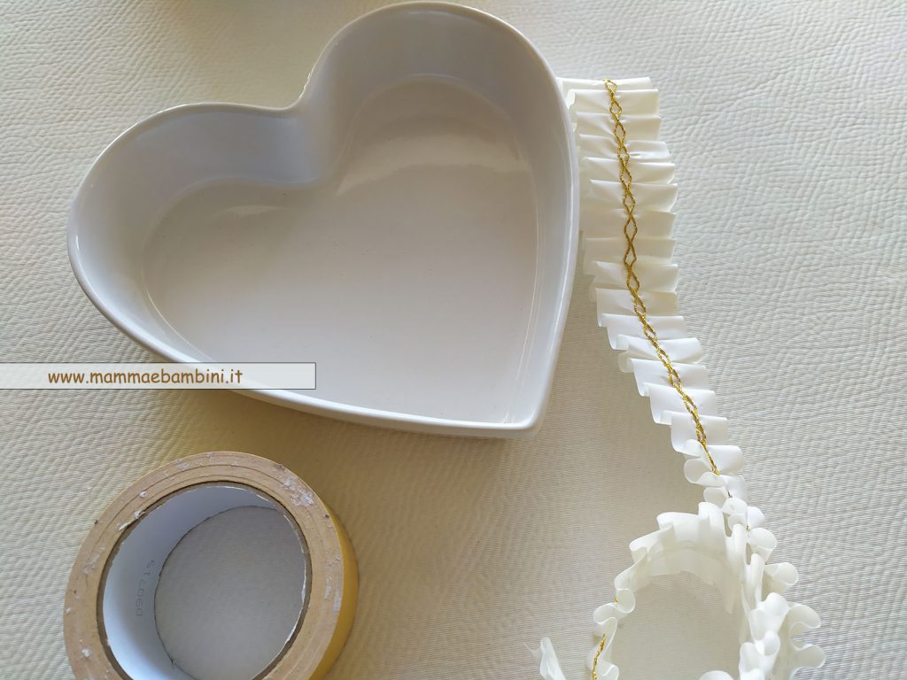 Centrotavola con tortiera a cuore 2 tutorial centrotavola cuore