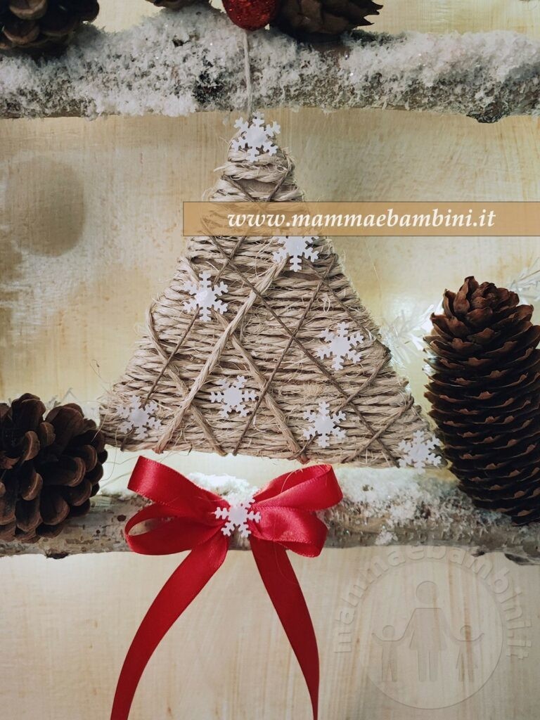 Albero in legno da appendere stilizzato 9 addobbi albero natale fai da te