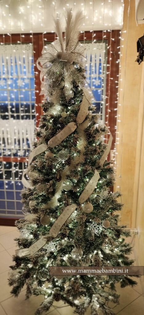 Decorazione albero di natale tra stile nordico e shabby chic 10 albero natale stile snabby chic