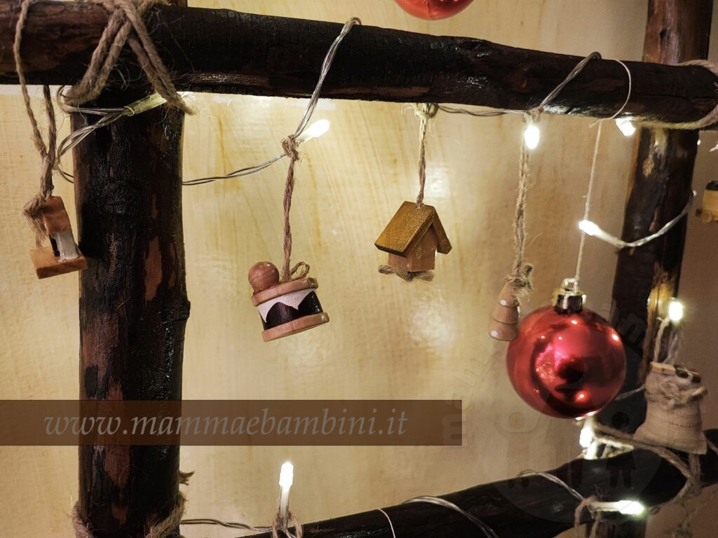Scaletta legno natalizia fai da te 5 decorazioni natale scale legno