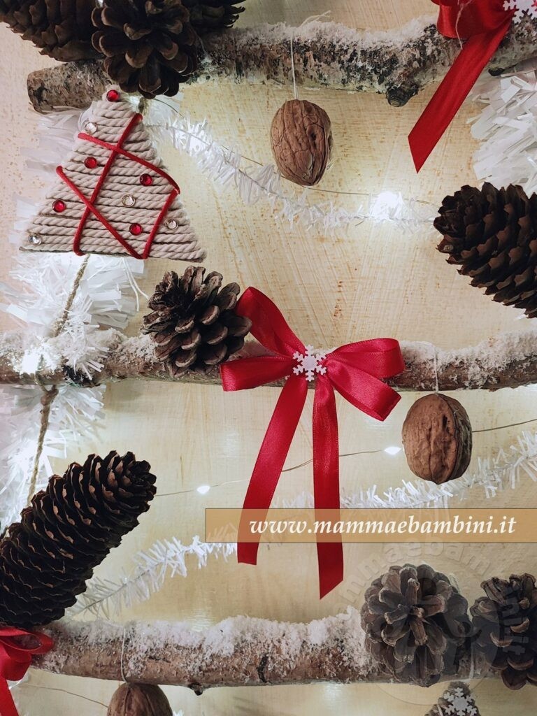 Albero in legno da appendere stilizzato 7 decorazioni natalizie per albero da appendere