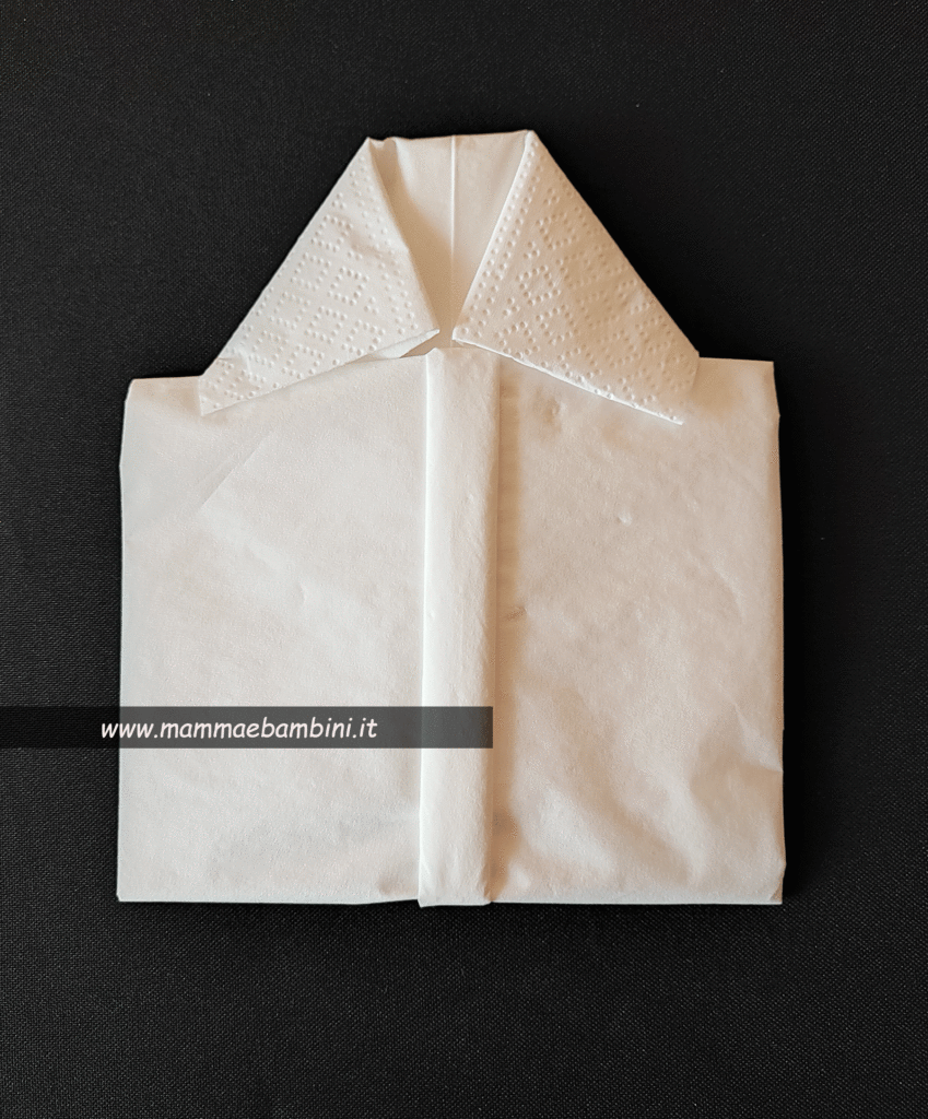 Come piegare tovagliolo a camicia 12 CAMICIA TOVAGLIOLO