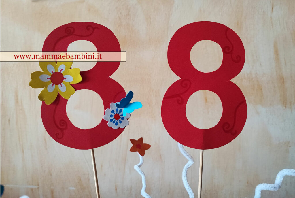 Centrotavola a pacco regalo per compleanno 2 centrotavola con cartoncini