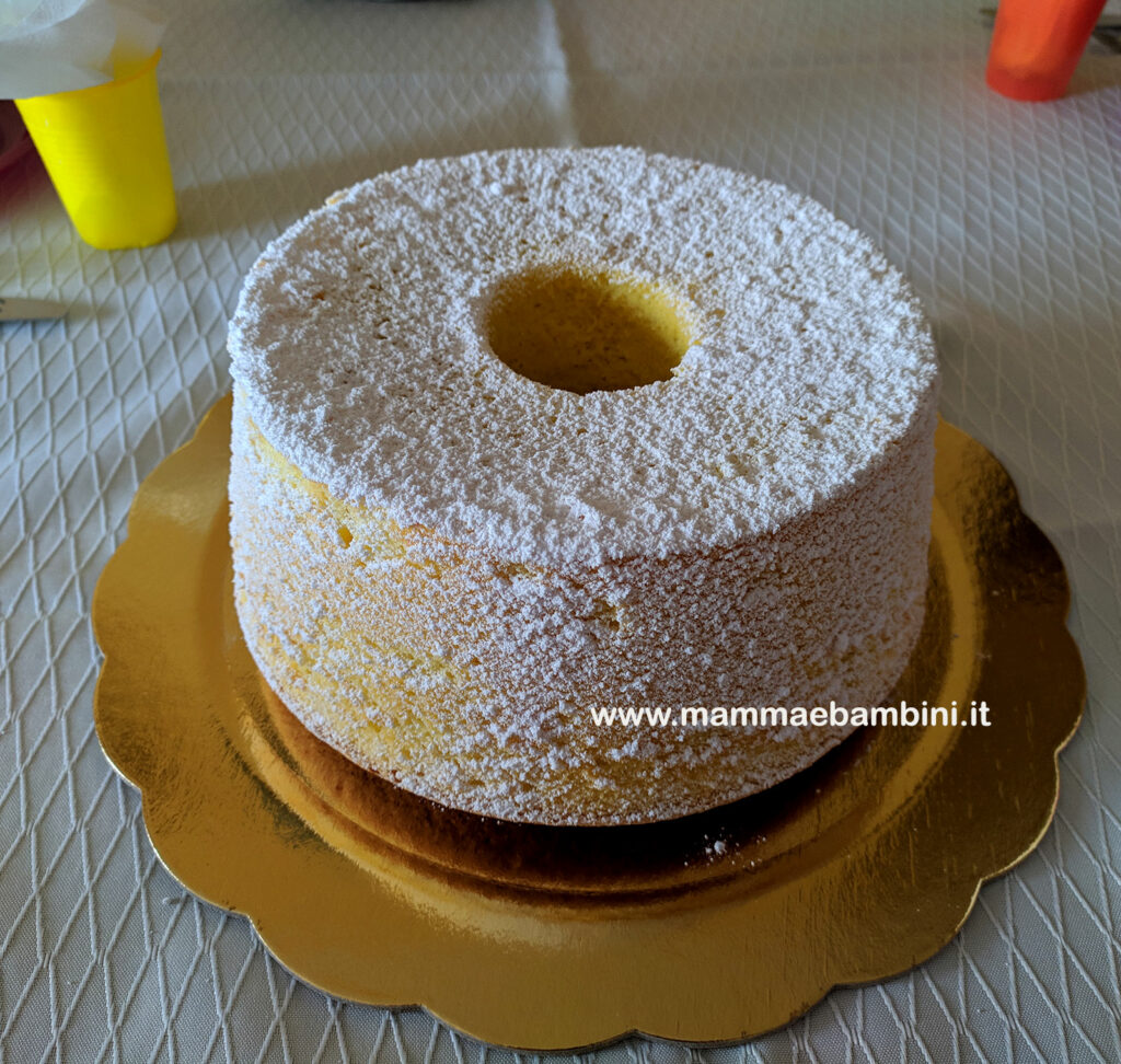 chiffon cake classica con zucchero a velo