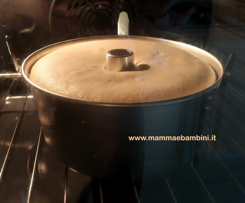 Ricetta Chiffon cake classica 8 chiffon cake cottura bassa
