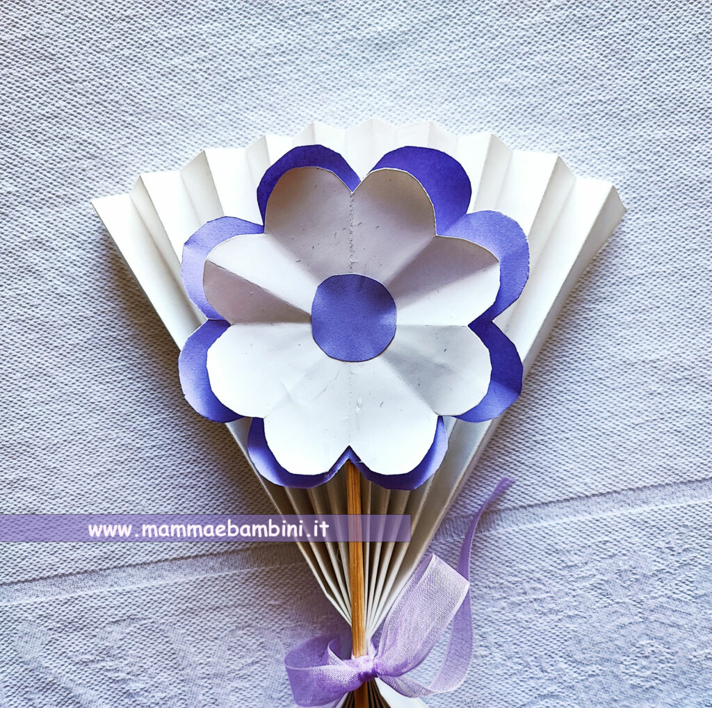 Fiore di carta lavoretto facile 4 fiore carta lavoretto mamma