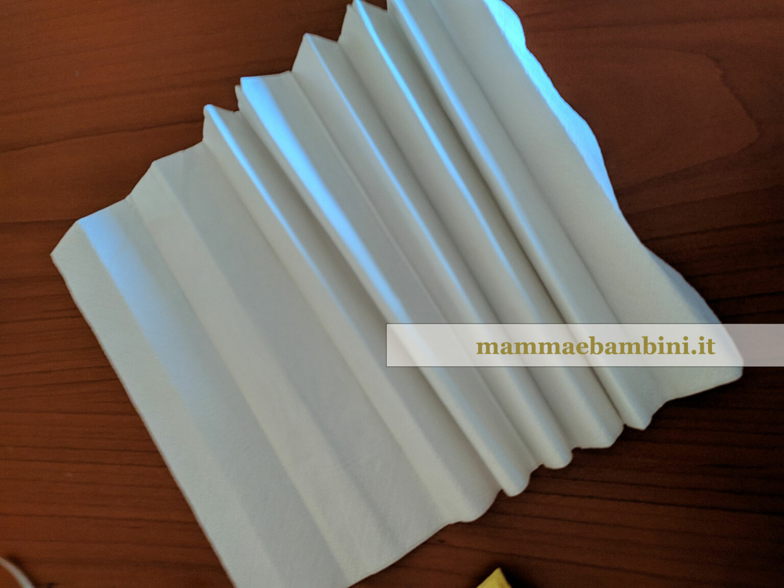 Tovaglioli Natalizi 3 Veli 25x25 Cm: 50 Pezzi Con Motivo X-mas, Piegati 1/4, Certificati FSC