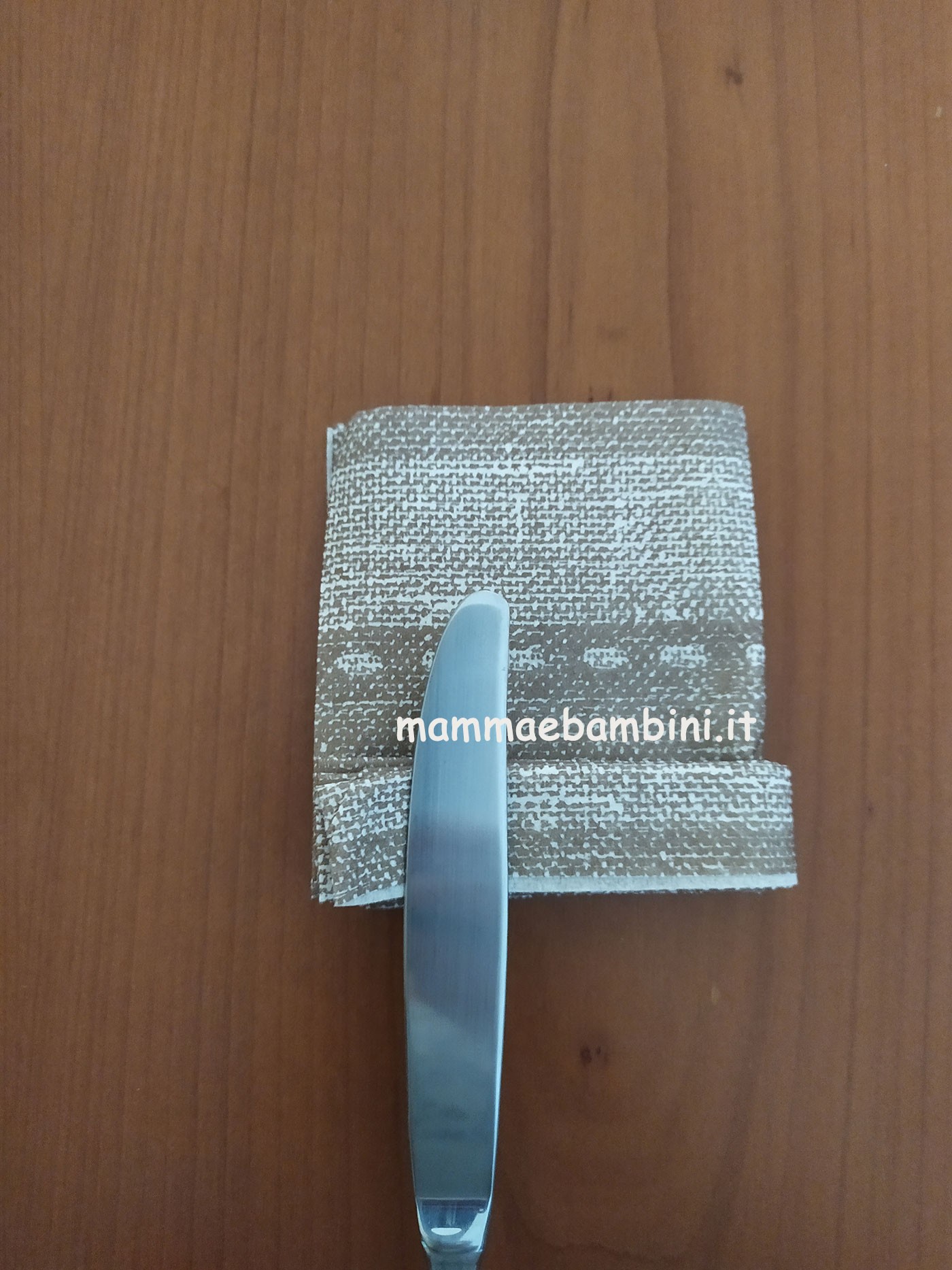 Tovaglioli Rettangolari Morigami – 100 Pezzi Colore Nero, 30x40 Cm, In Carta Riciclata 100%, Piegati 1/6, Perfetti Per Ristoranti, Bar, Catering E Fast Food