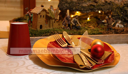 Natale tavola apparecchiata deocrazione presepe 1