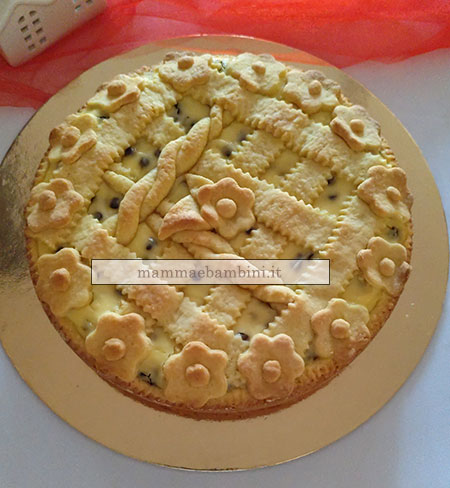 Decorazione crostata con ricotta e mascarpone
