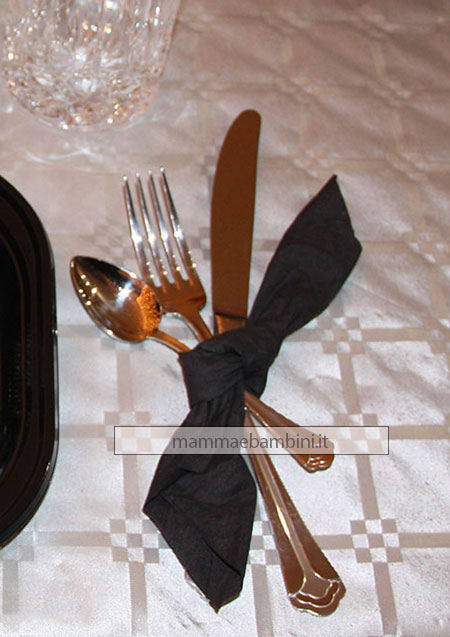 decorazione posate tovagliolo veglione