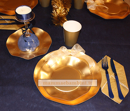 natale tavola oro blu piatti decorato
