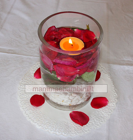 centrotavola con petali rosa candela 3