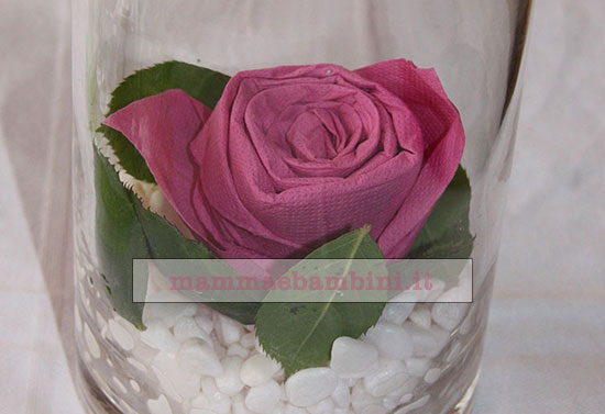 rosa di carta composizione centrotavola 4