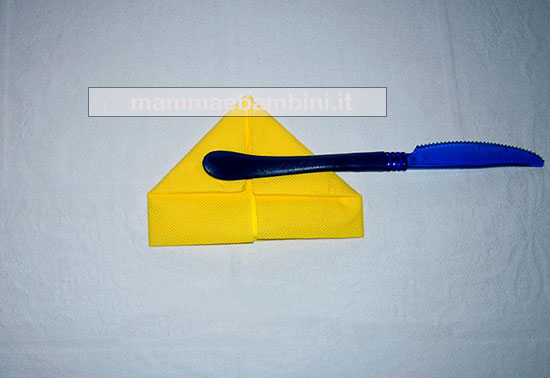 tutorial fiore bocciolo tovagliolo 7