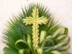 immagine domenica delle palme con croce intrecciata